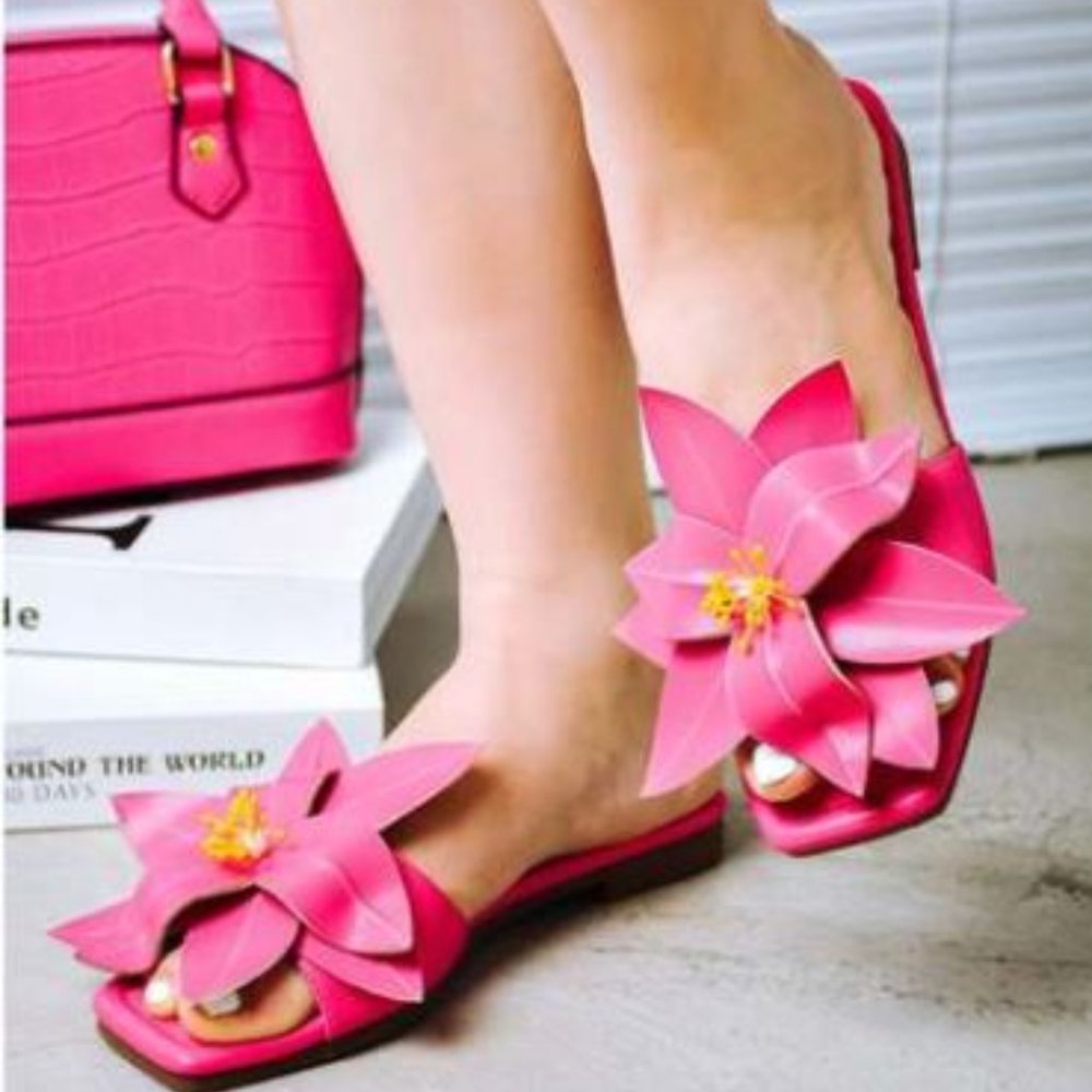 Cape Robbin Fully fuschia sandals